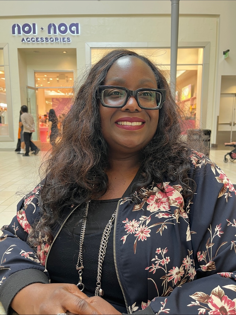 Meet Your Posher, Renee